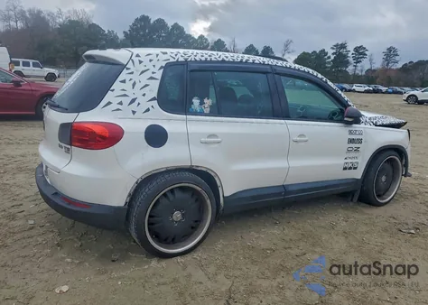 2012 Volkswagen Tiguan S z USA, uszkodzony, nr VIN WVGAV7AX6CW564632